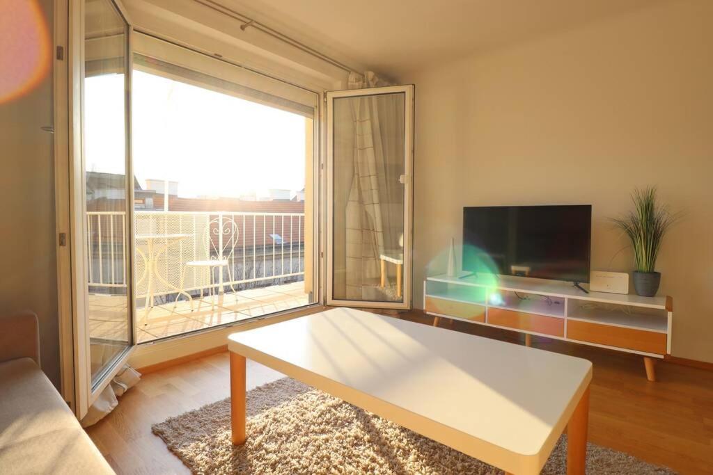 Brilliant View: Balcony Home, Modern, Stylish And Newly Renovated Wien Exterior foto