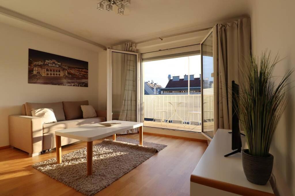 Brilliant View: Balcony Home, Modern, Stylish And Newly Renovated Wien Exterior foto